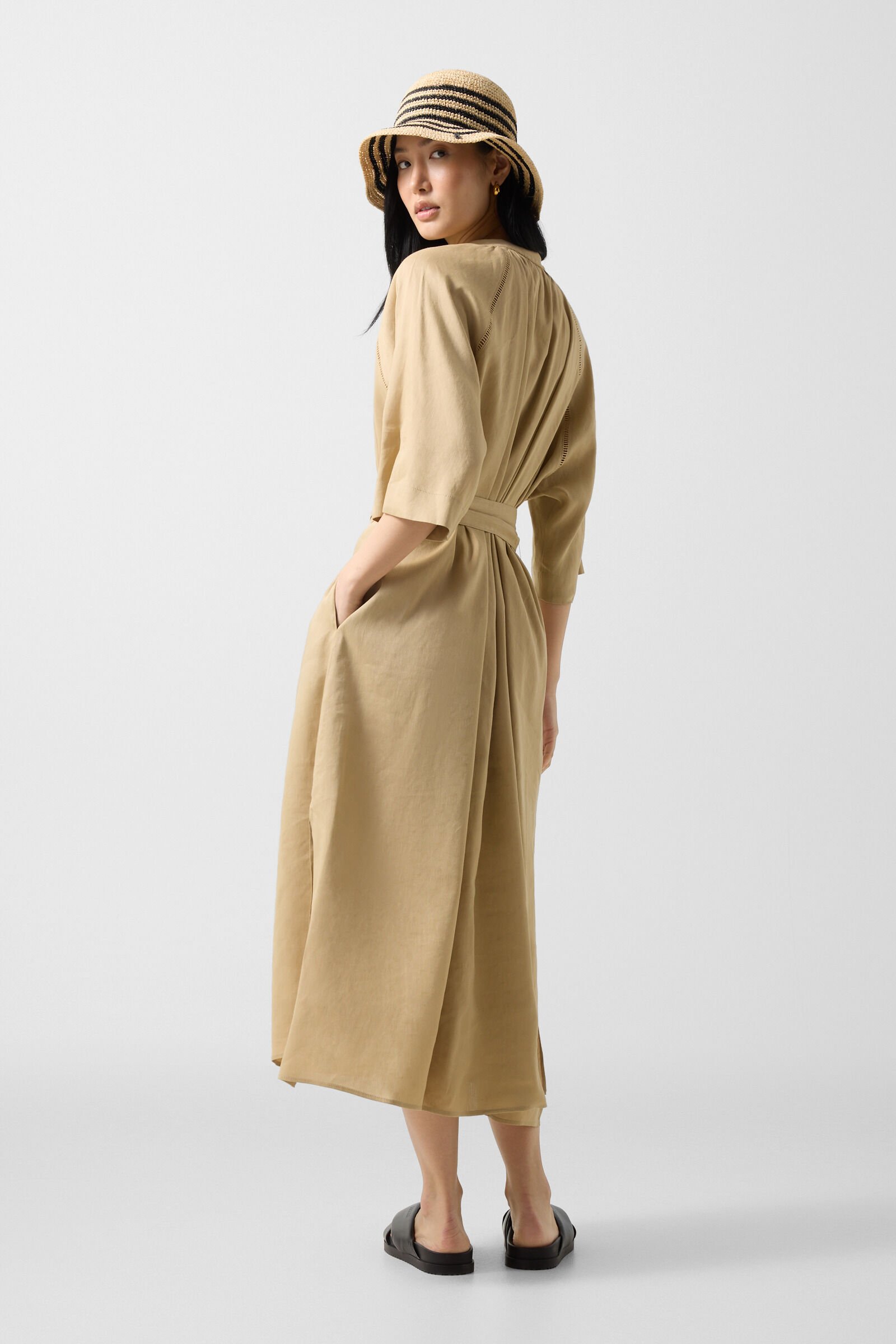 Catelyn dress Camel