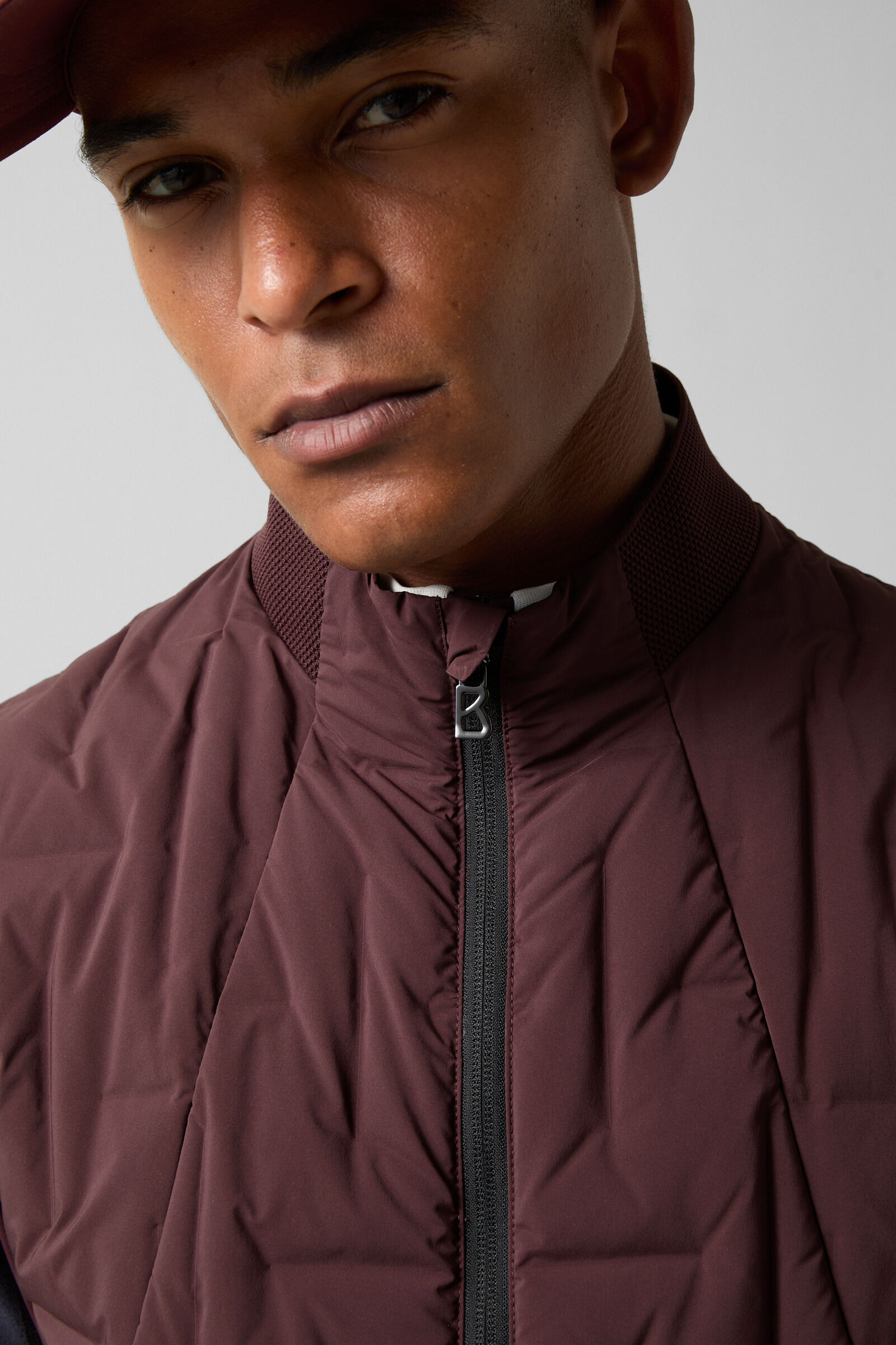 Leichtdaunenweste Sascha Bordeaux