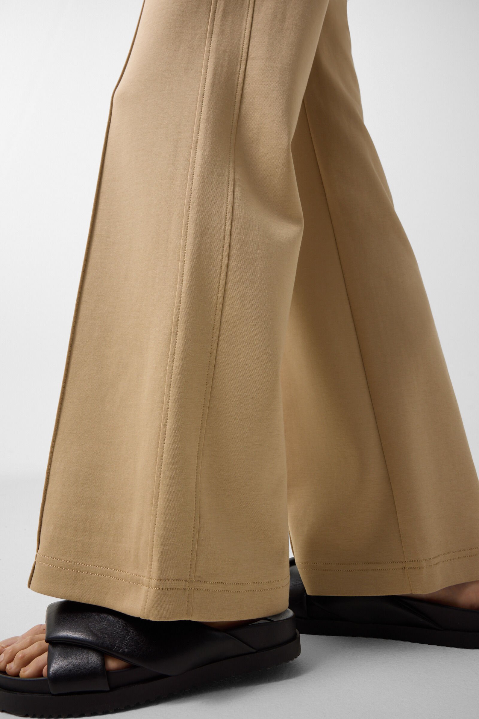 Cassie joggers Camel