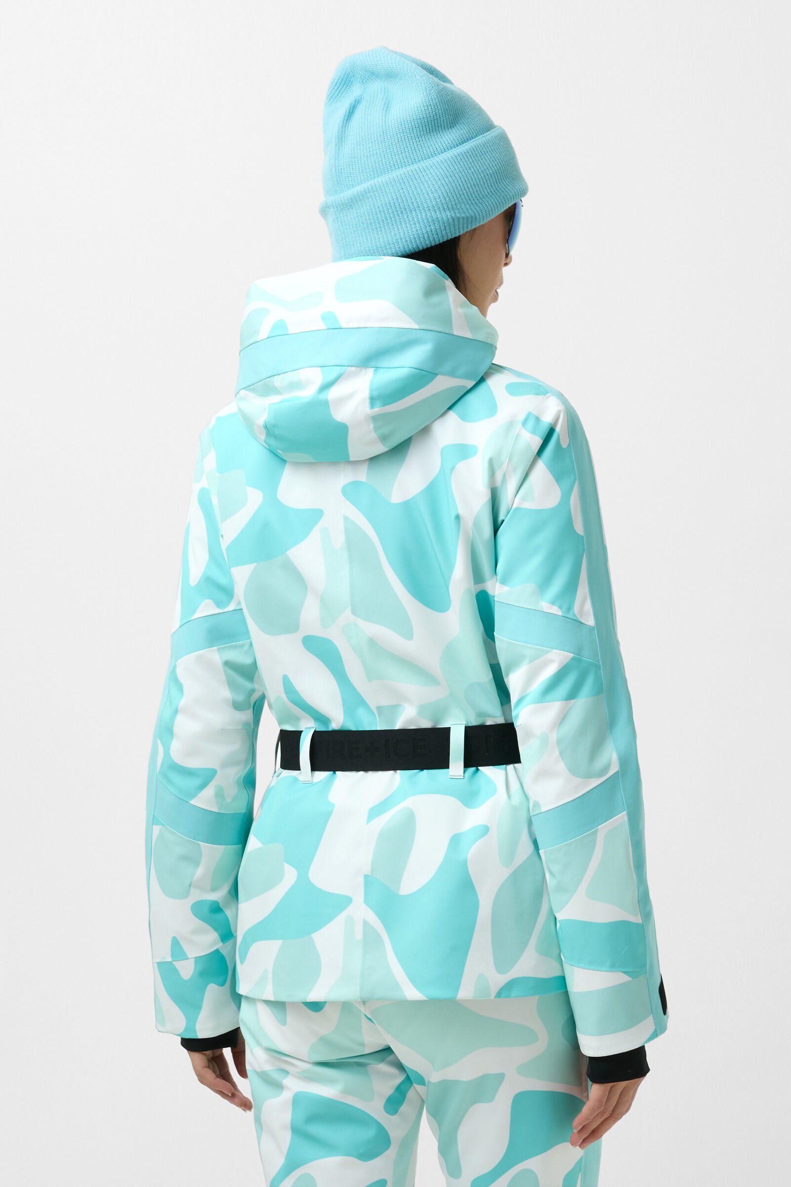 Moia ski jacket Ice blue/white