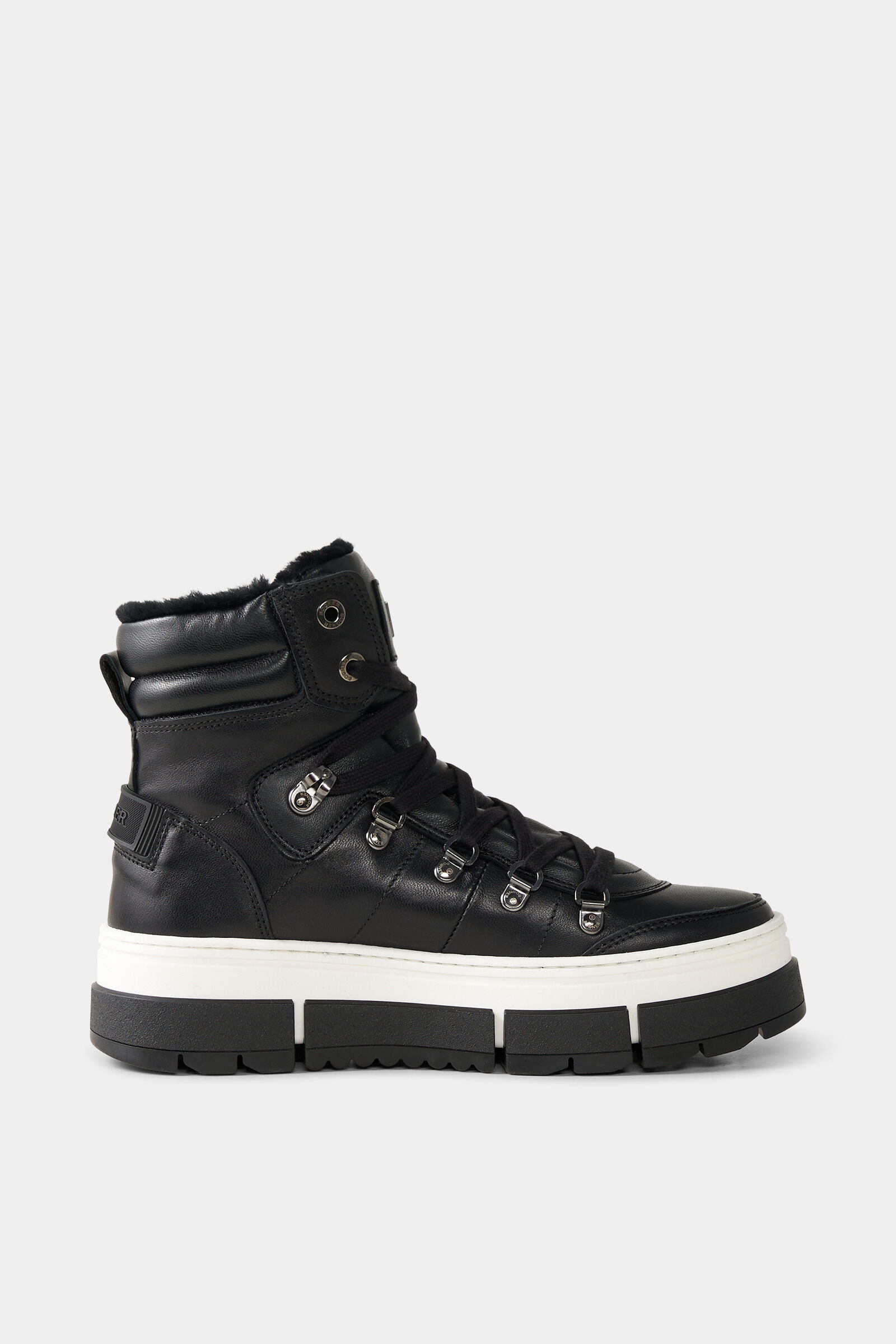 Mid boots Vaduz with spikes Black