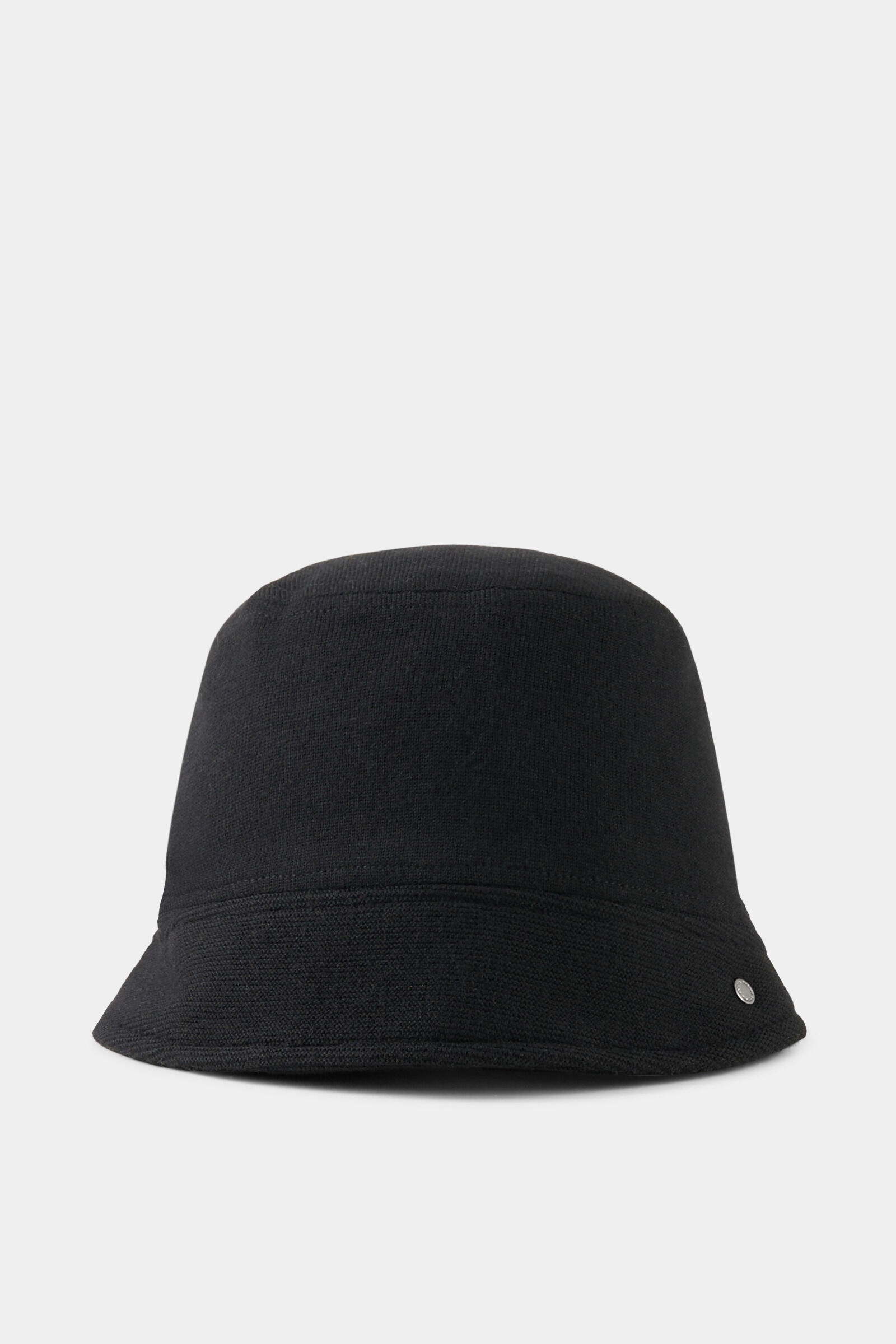 Amoux knitted bucket hat Black