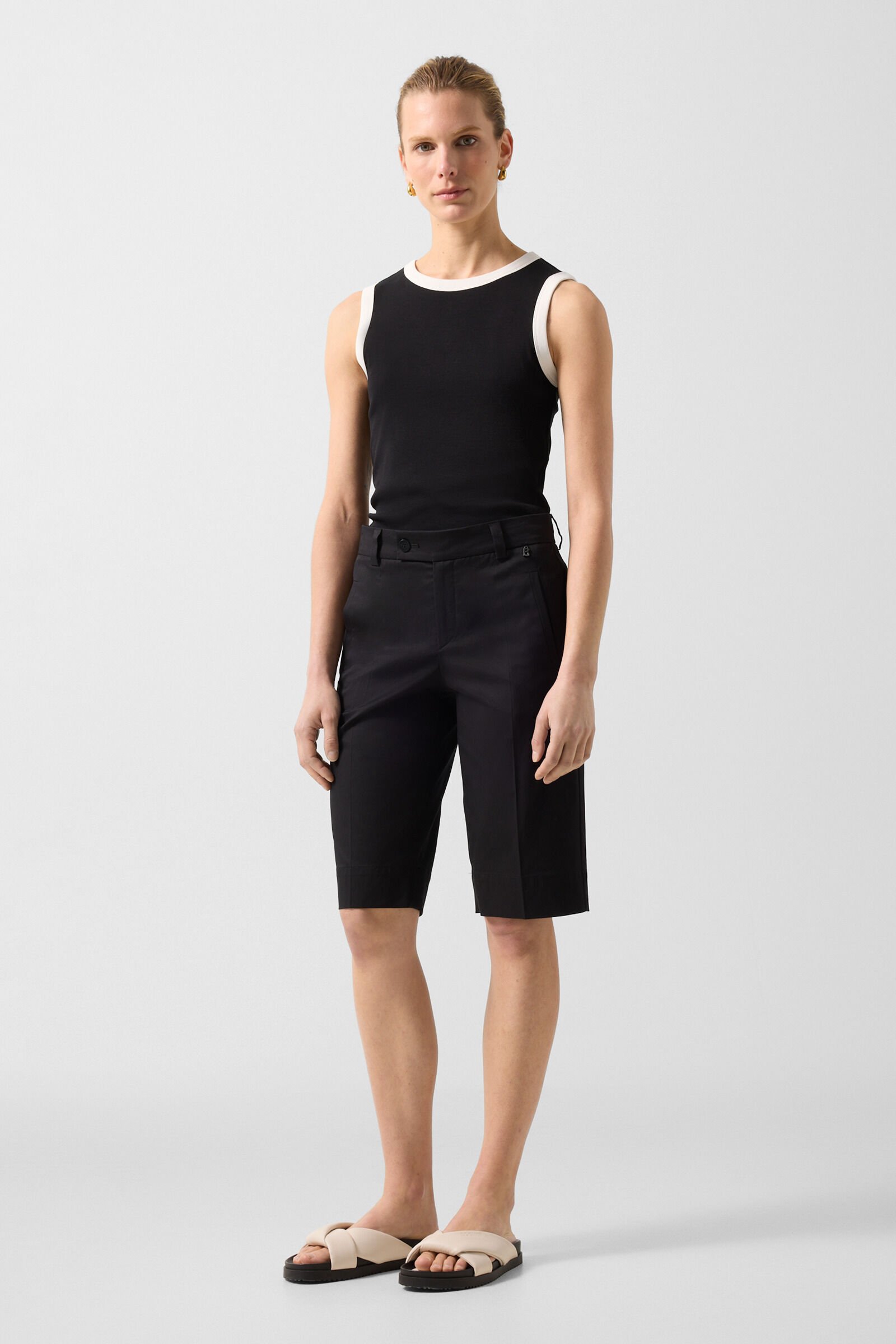 Bermuda shorts Lara Black