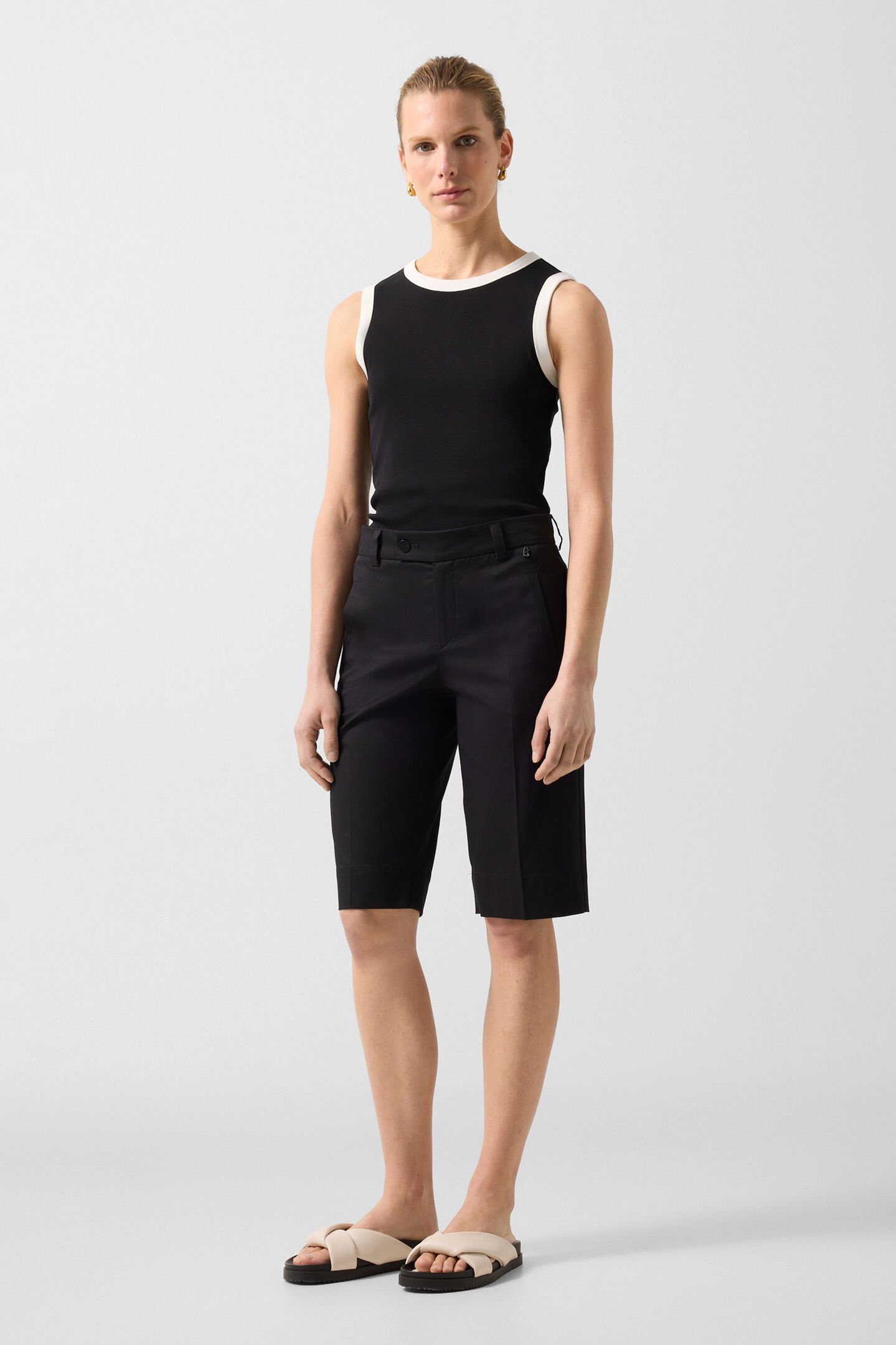 Bermuda shorts Lara Black