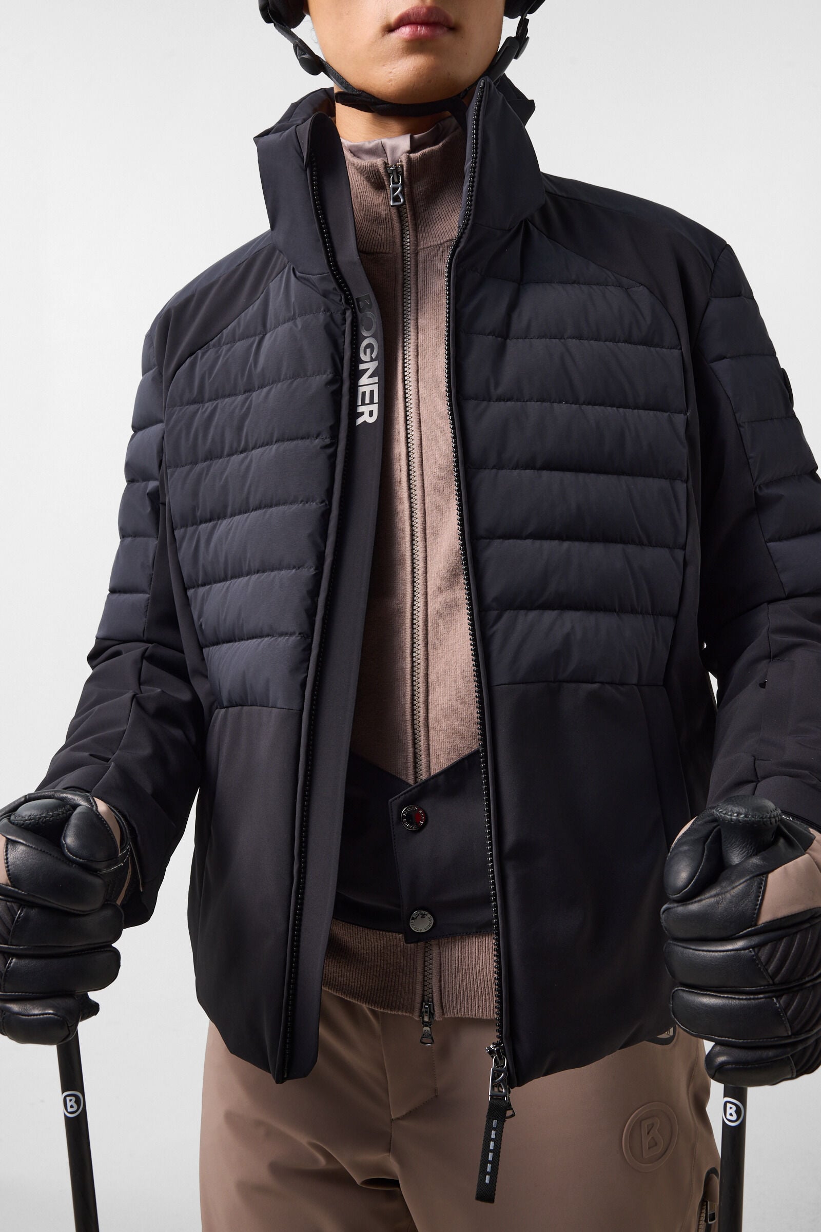 Hennik ski jacket Black
