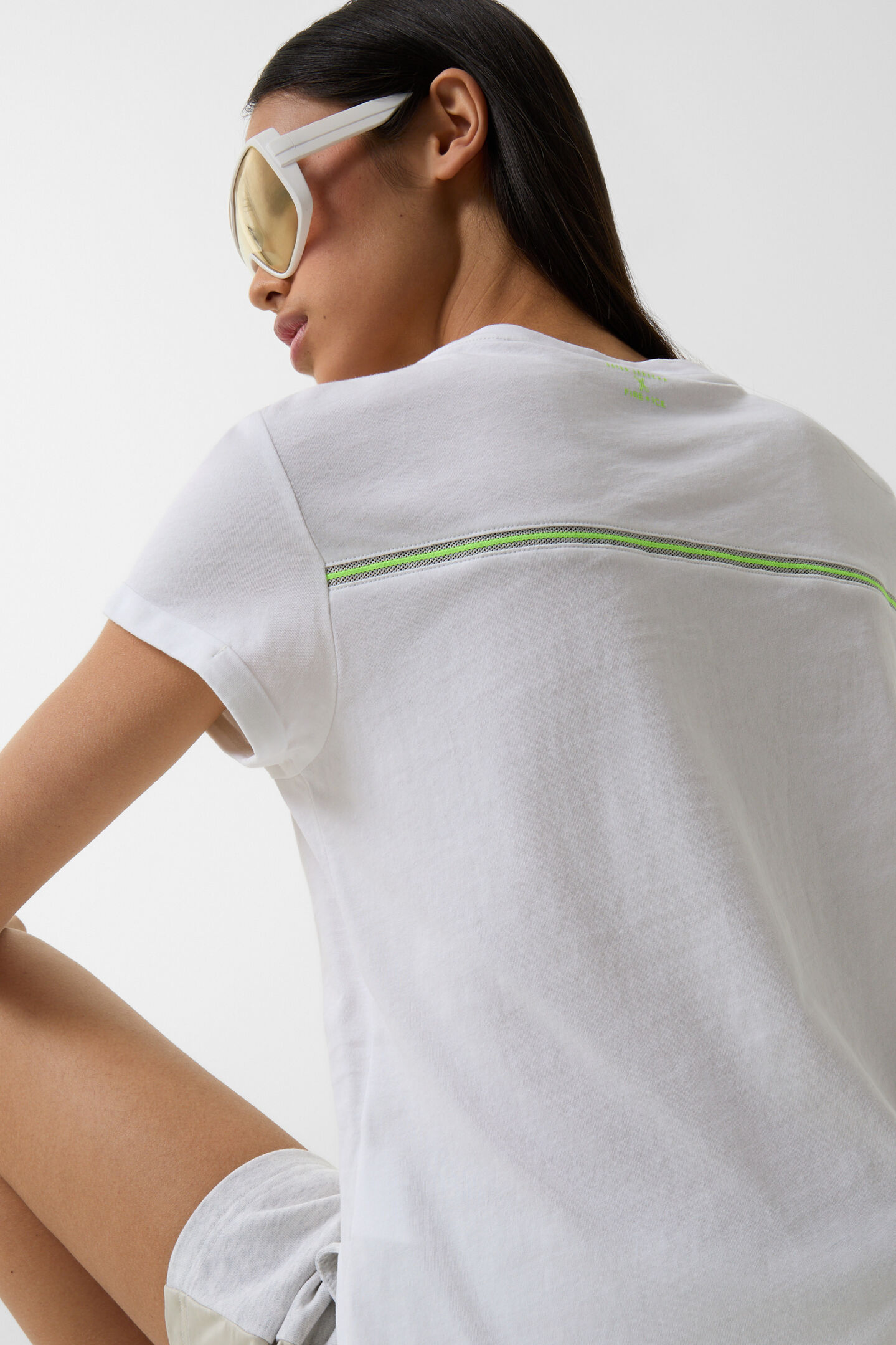 T-shirt Debra White
