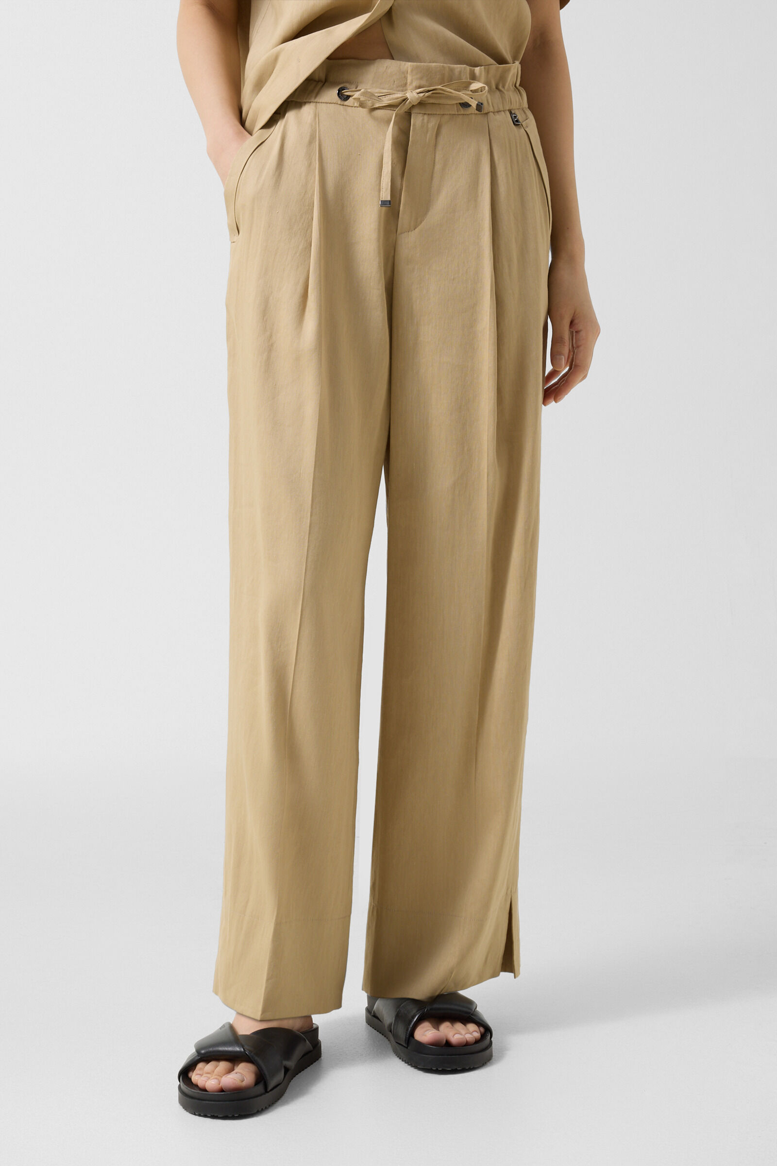 Pleated trousers Candy Camel