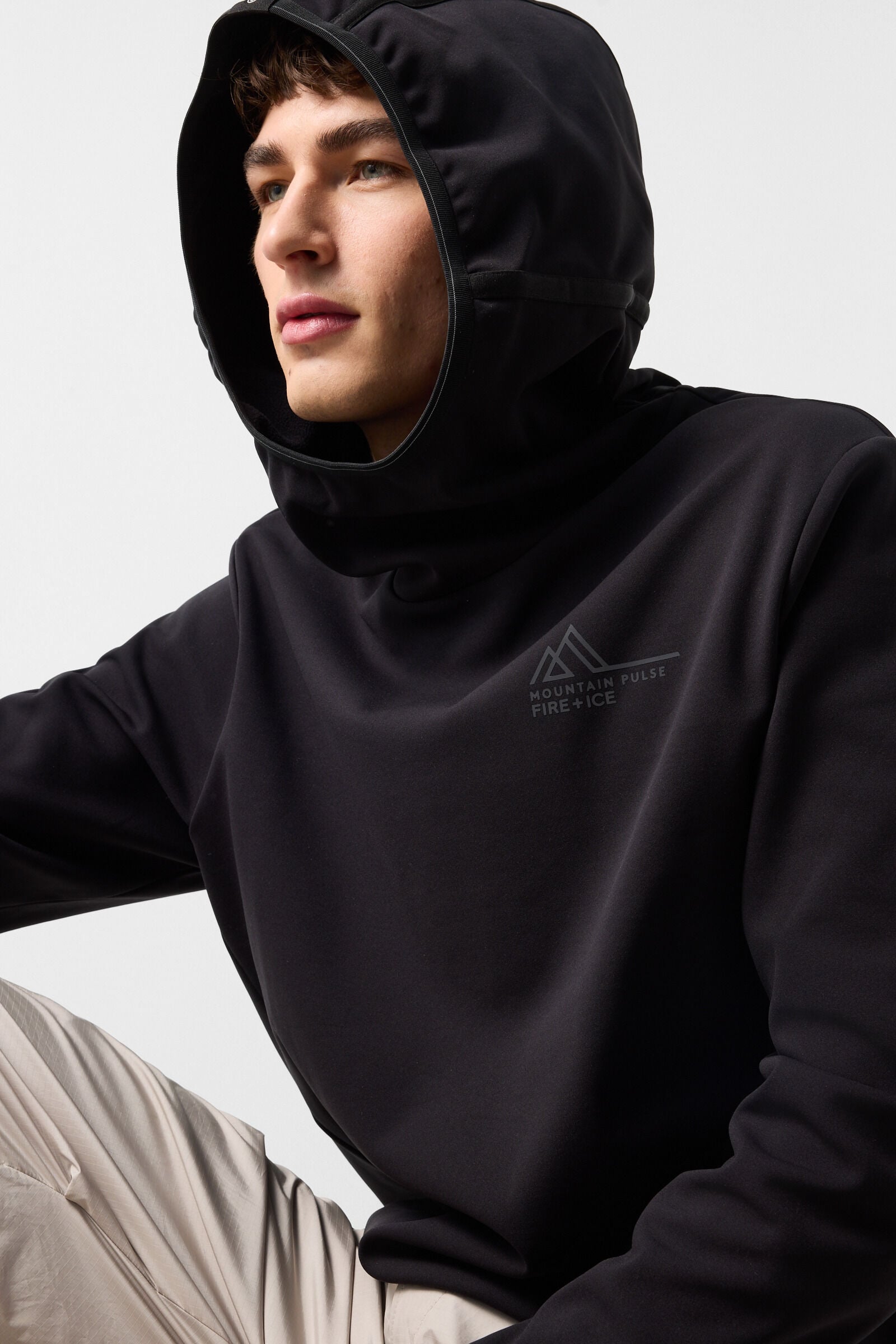 Gian Hoodie Black