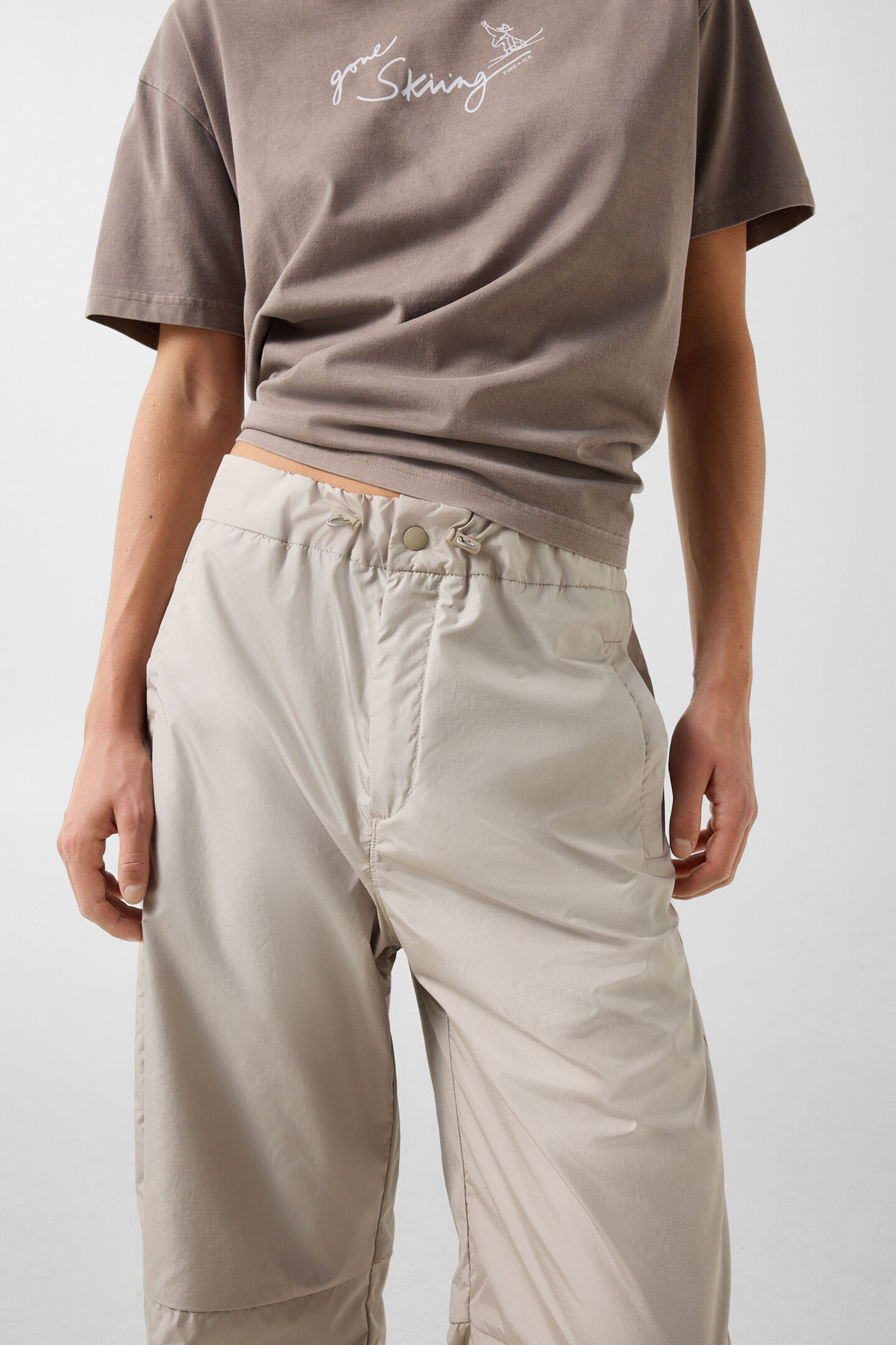 Deleen functional trousers Beige