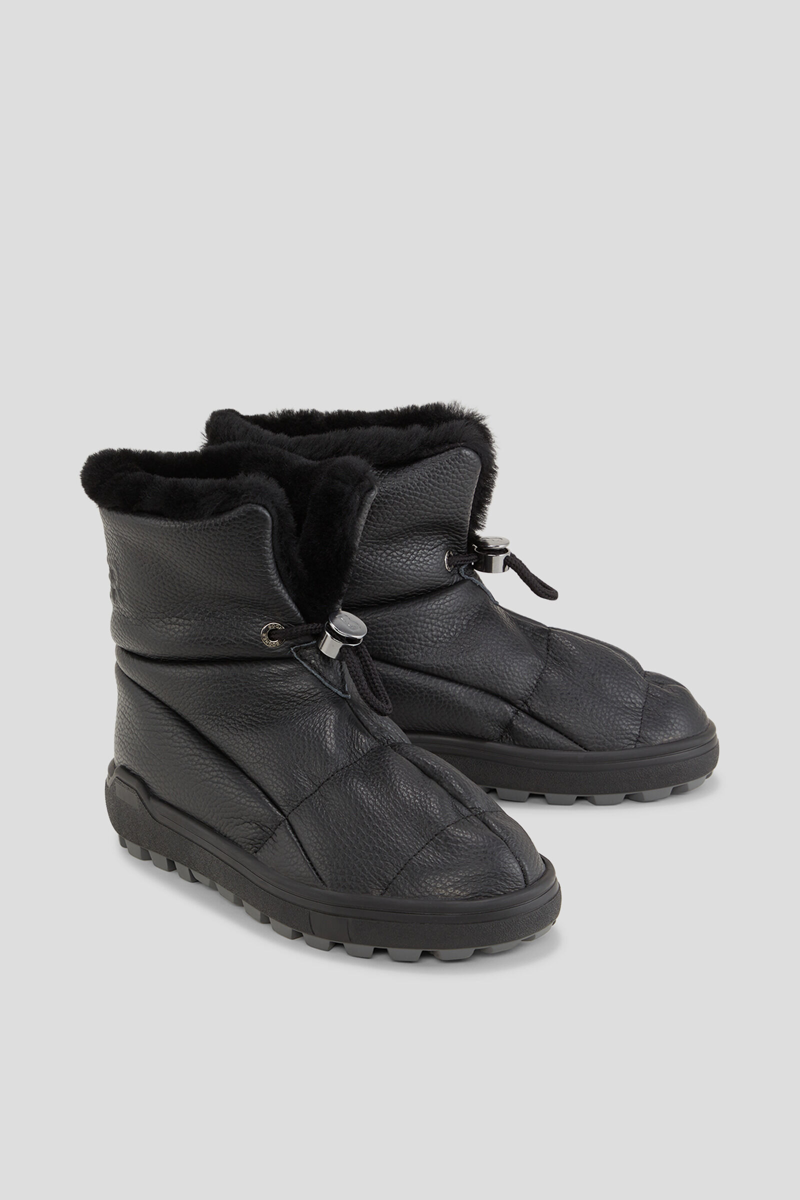 Snow boot clearance spikes
