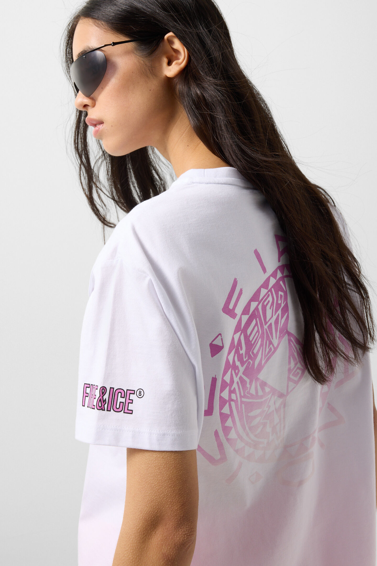 T-Shirt Cara Wei&szlig;