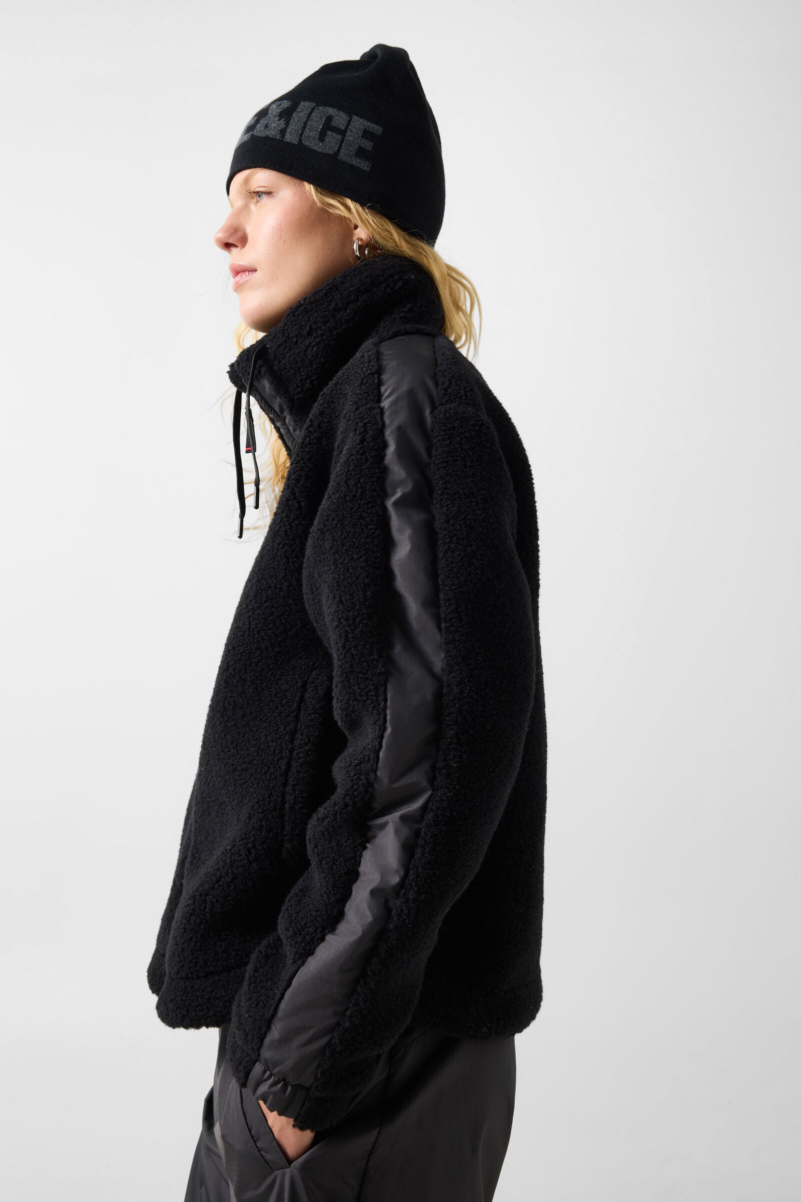 Ninetta Mid-Layer Teddy Jacket Black