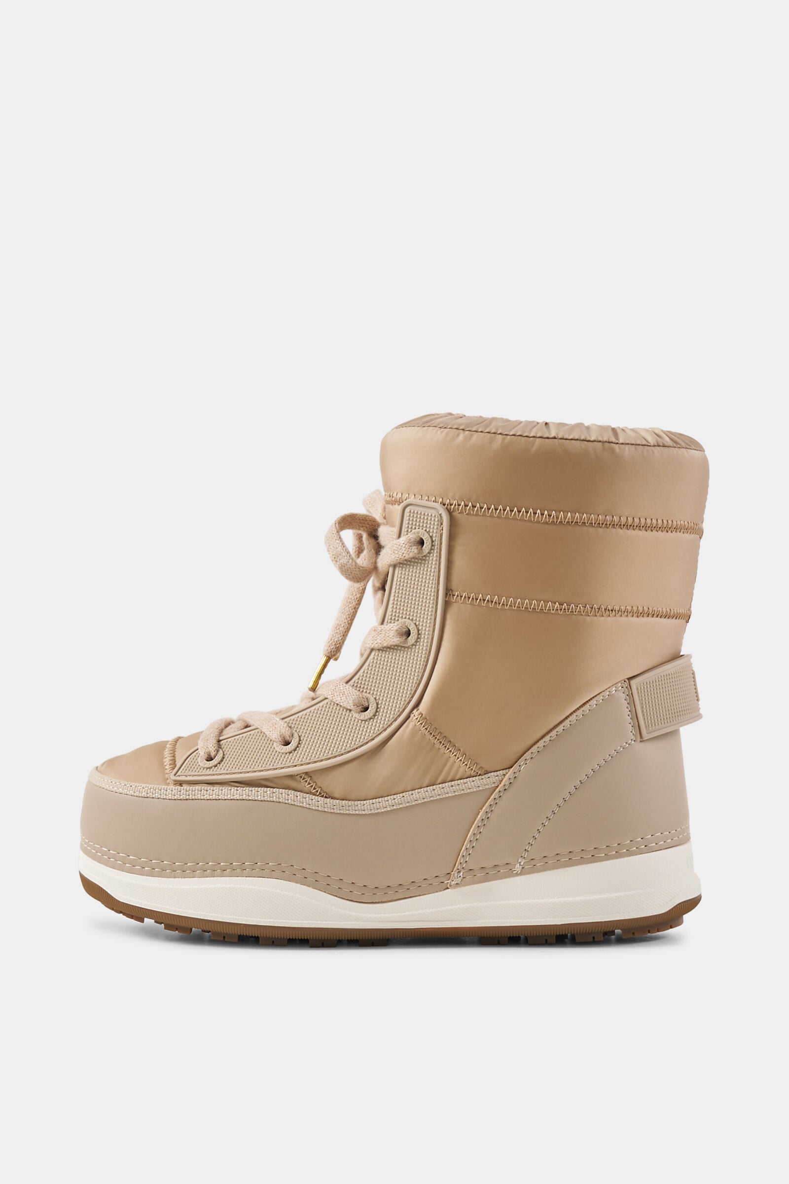 Snow Boots in La Plagne Beige