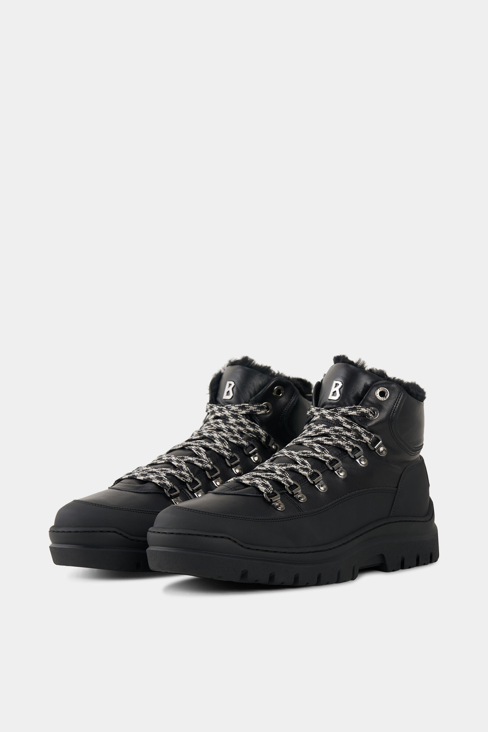 Mid Boots Bansko with spikes Black