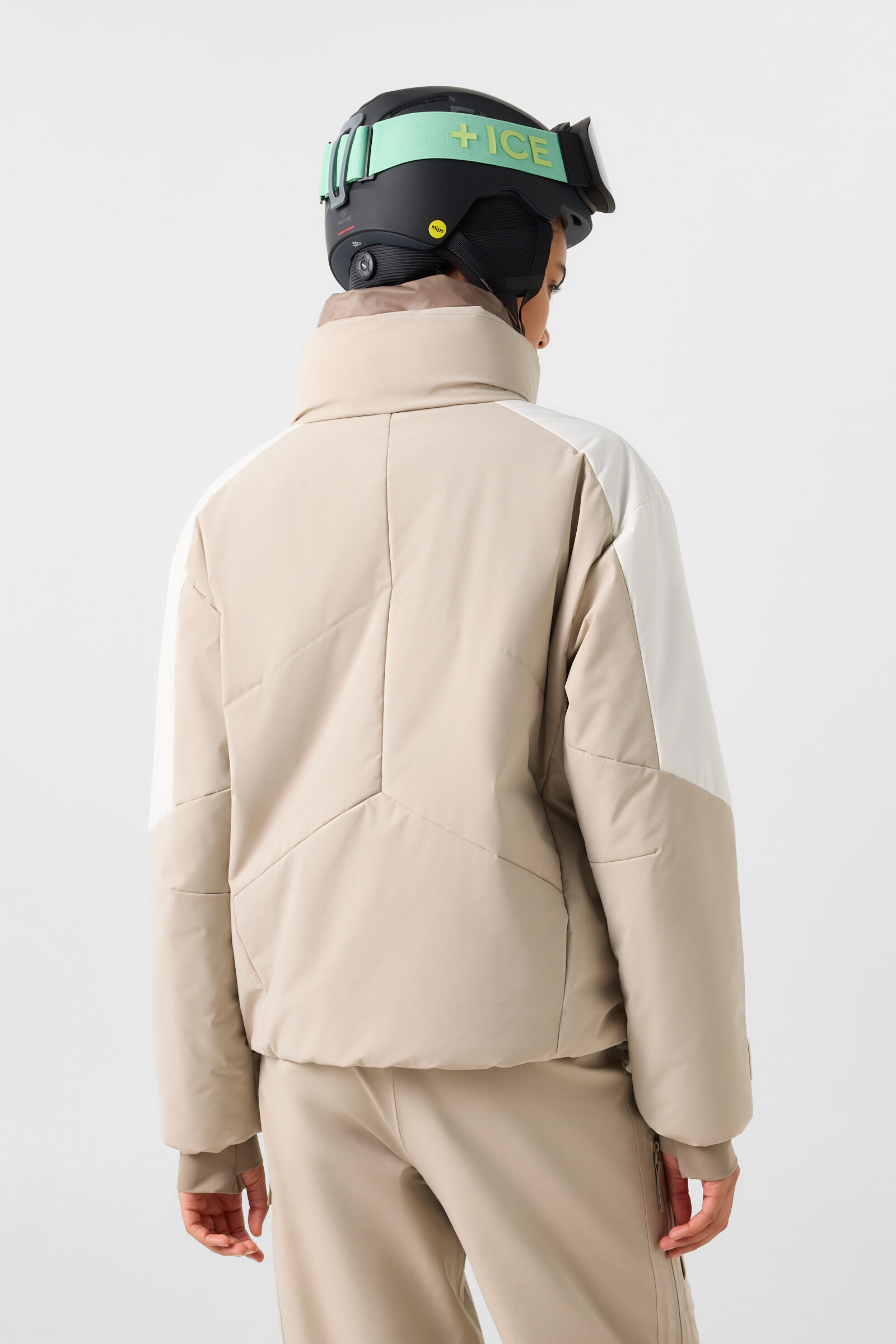 Sasha Ski Jacket Beige/Off-white
