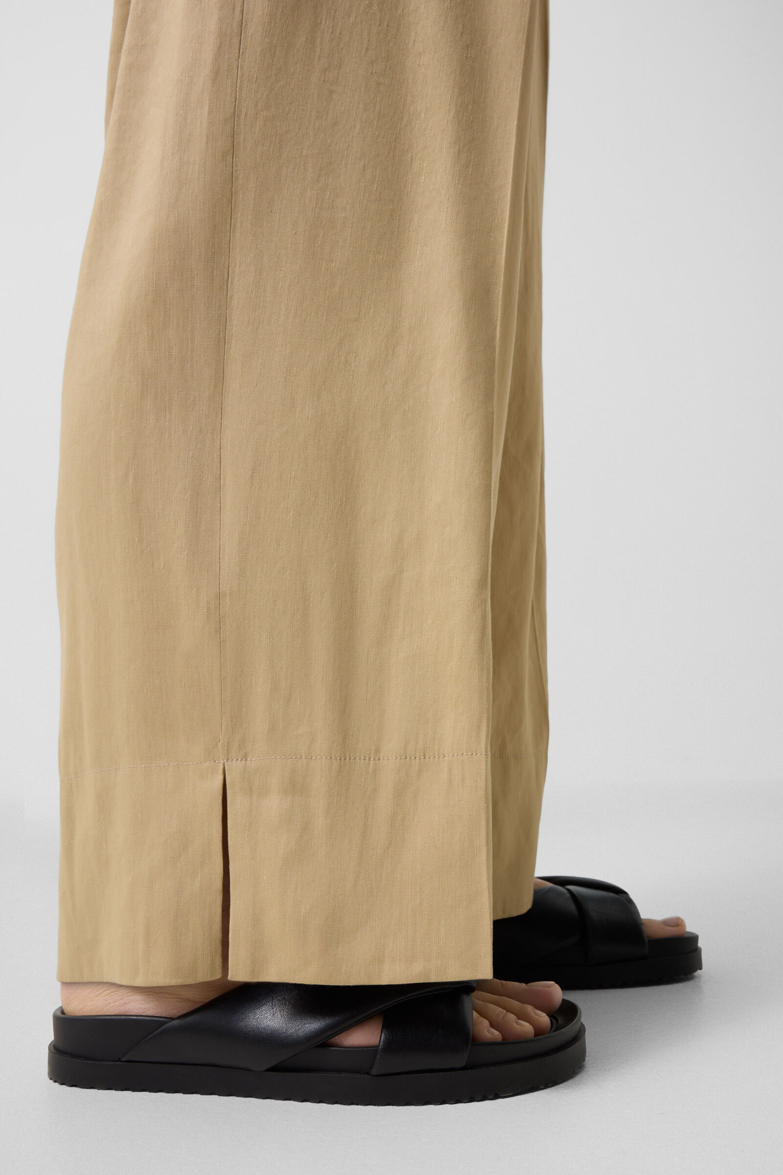 Pleated trousers Candy Camel