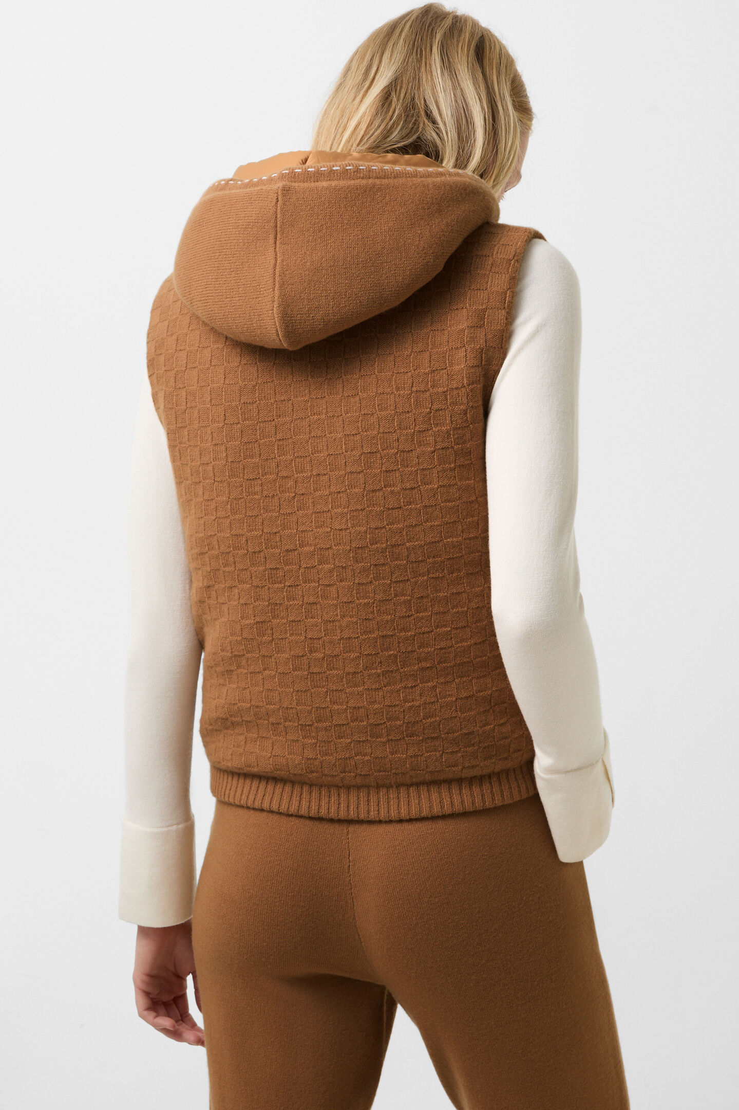 Lissity knitted quilted waistcoat Camel