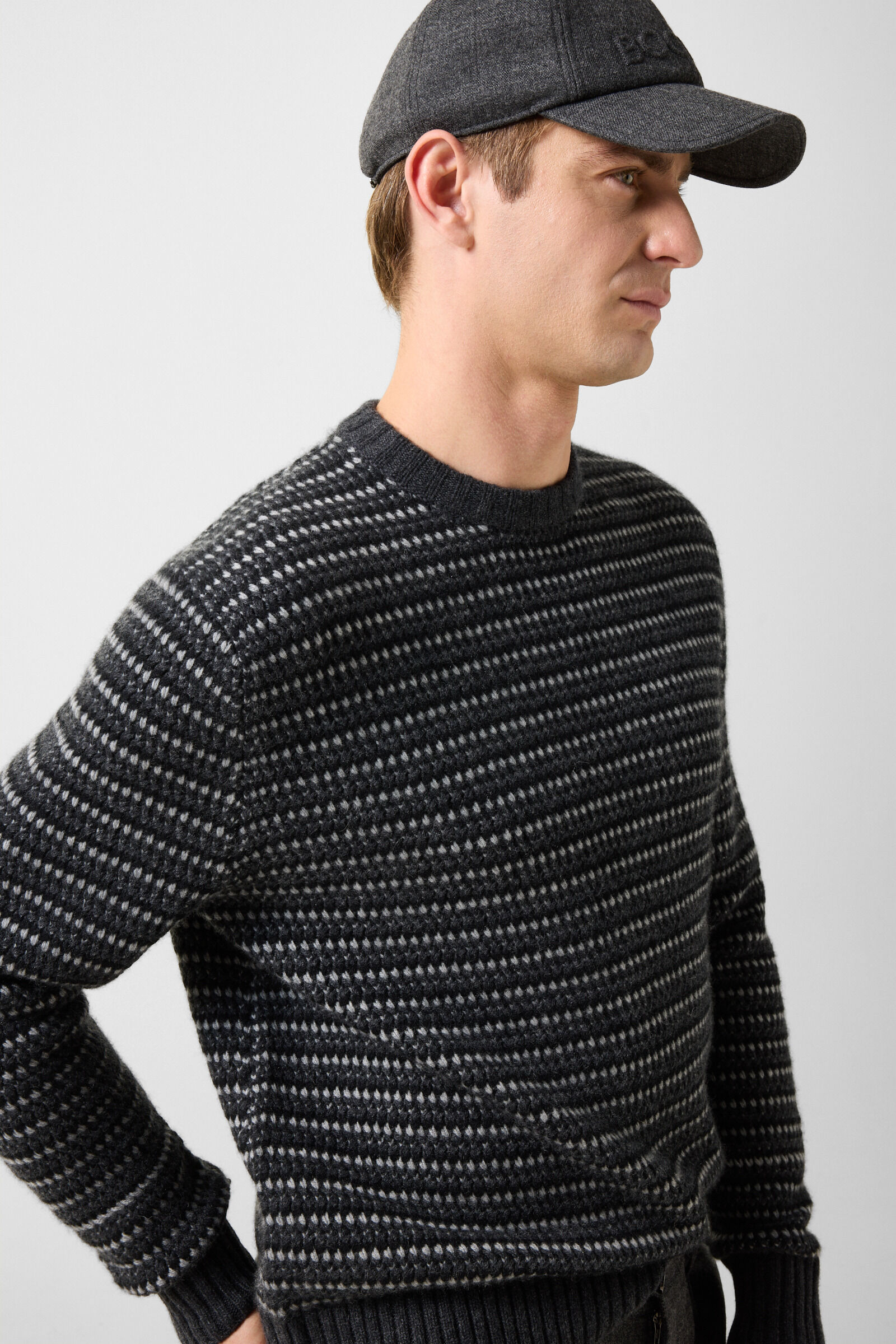 Apollo Cashmere Sweater Anthracite/Light Gray