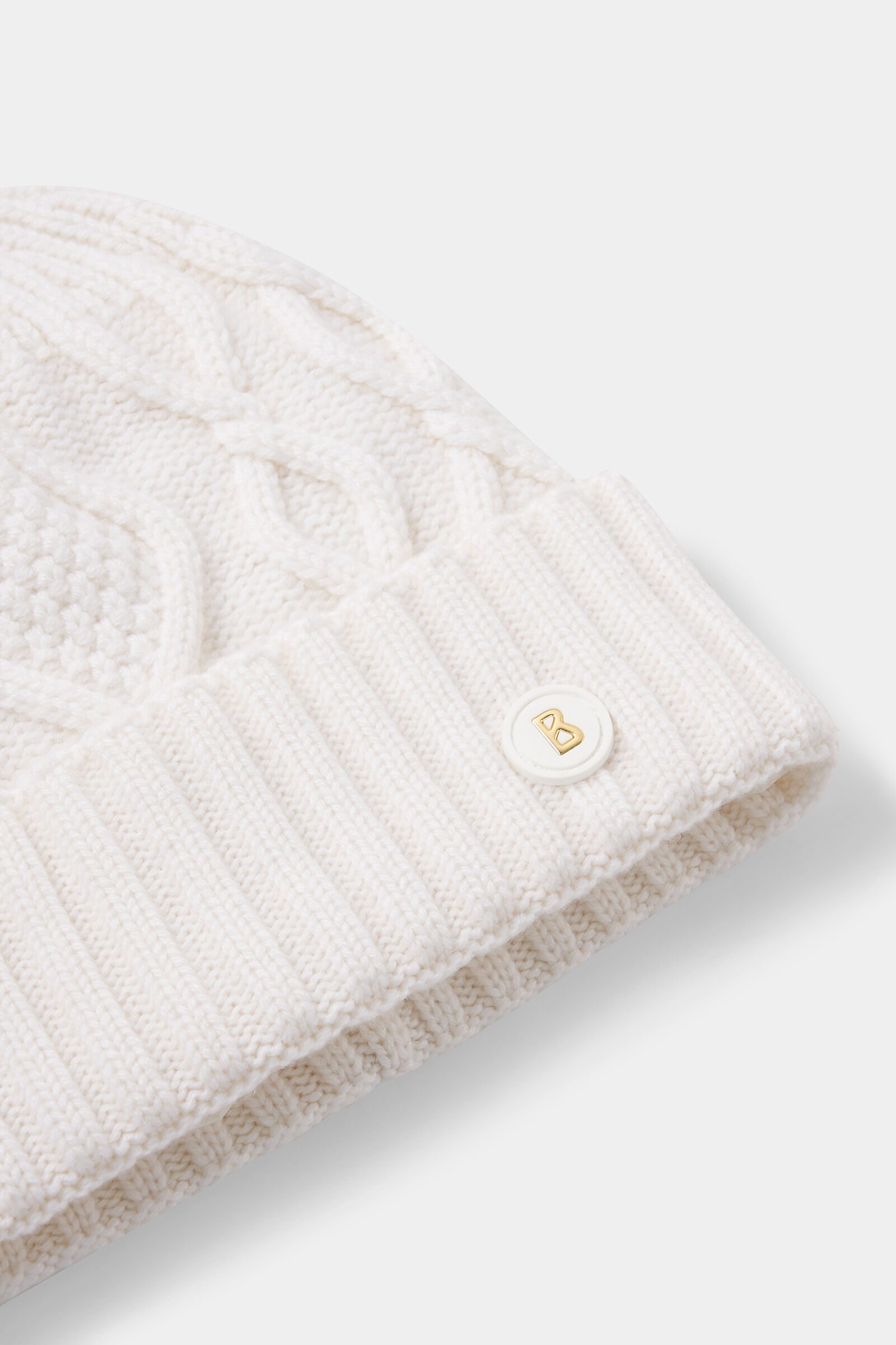 bonnet en cachemire Jamila Blanc cass&eacute;