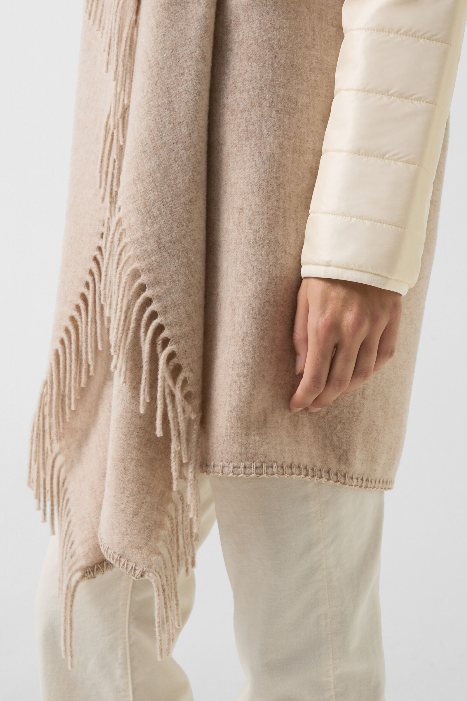 Poncho North Beige