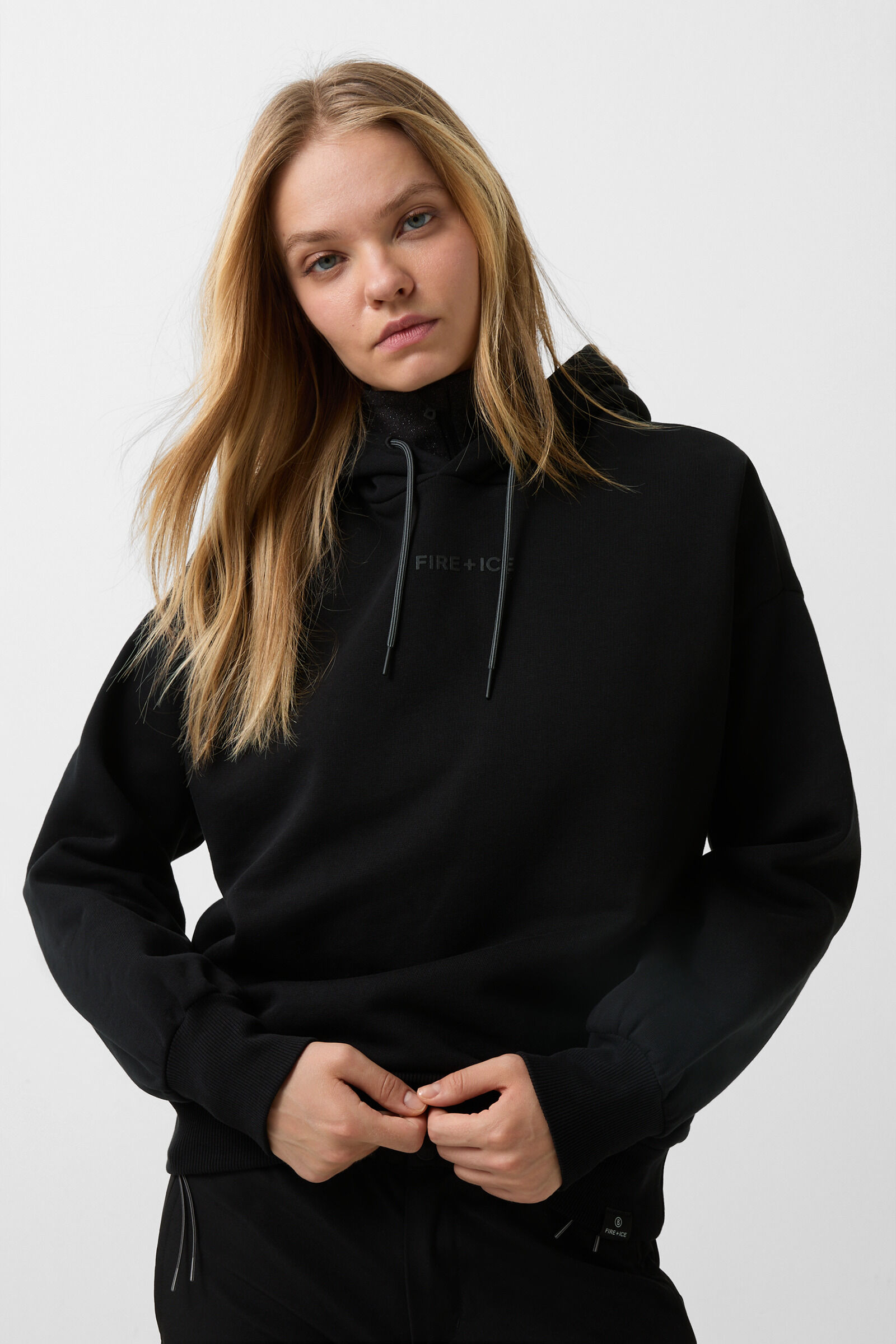 Nelly hoodie Black