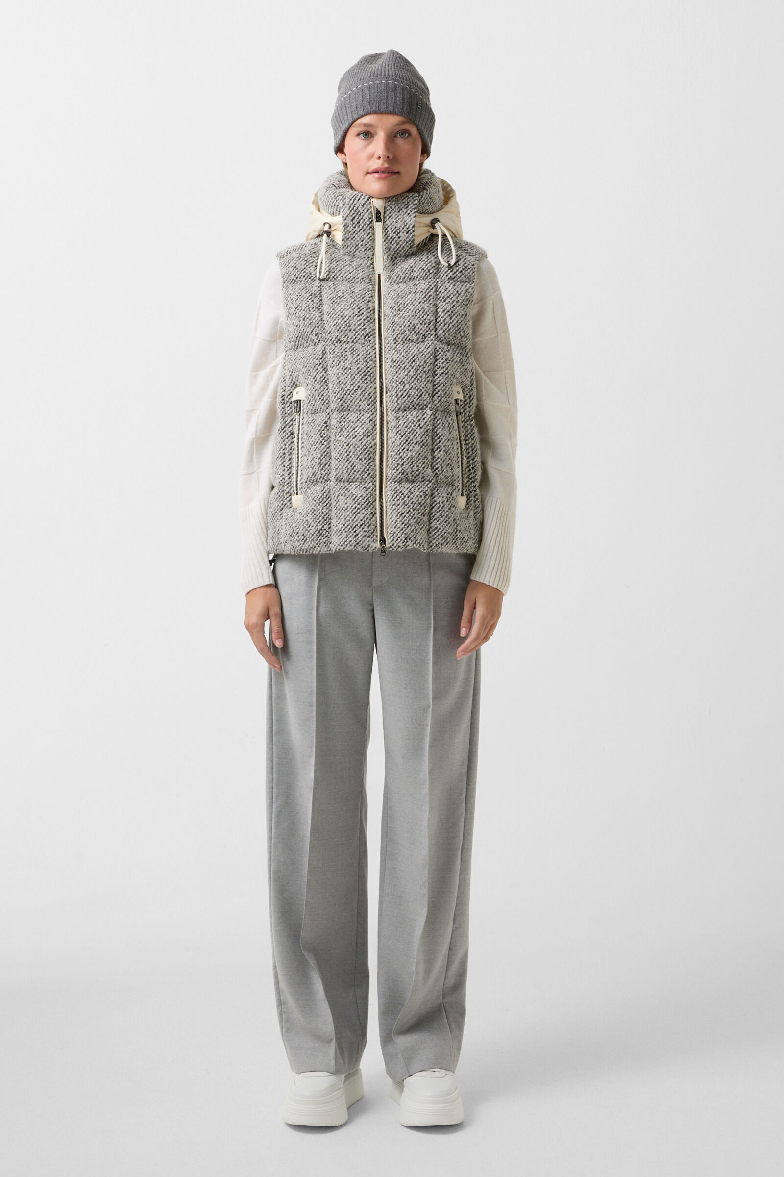 Falka down waistcoat Black/cream