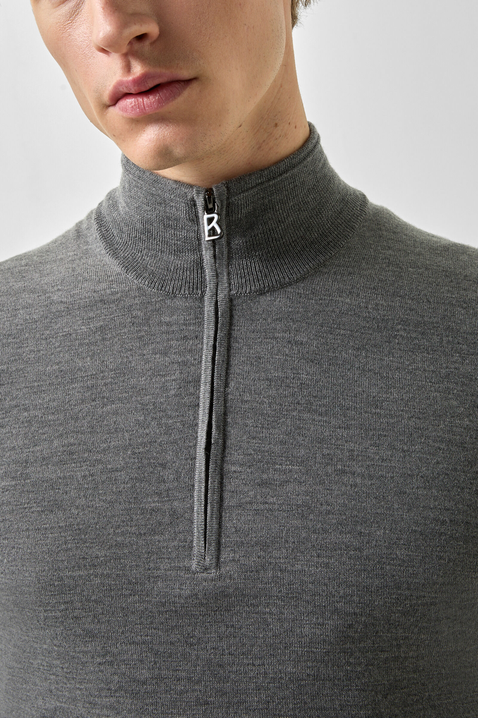 Virgin wool Ouri troyer Grey