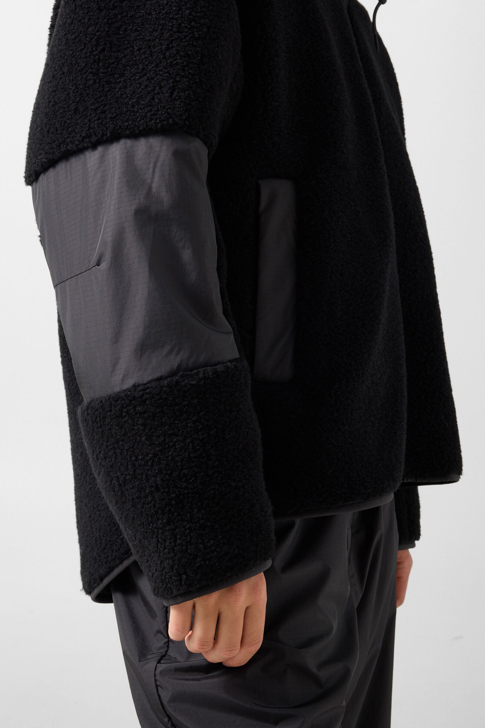 Naera Mid-Layer teddy jacket Black