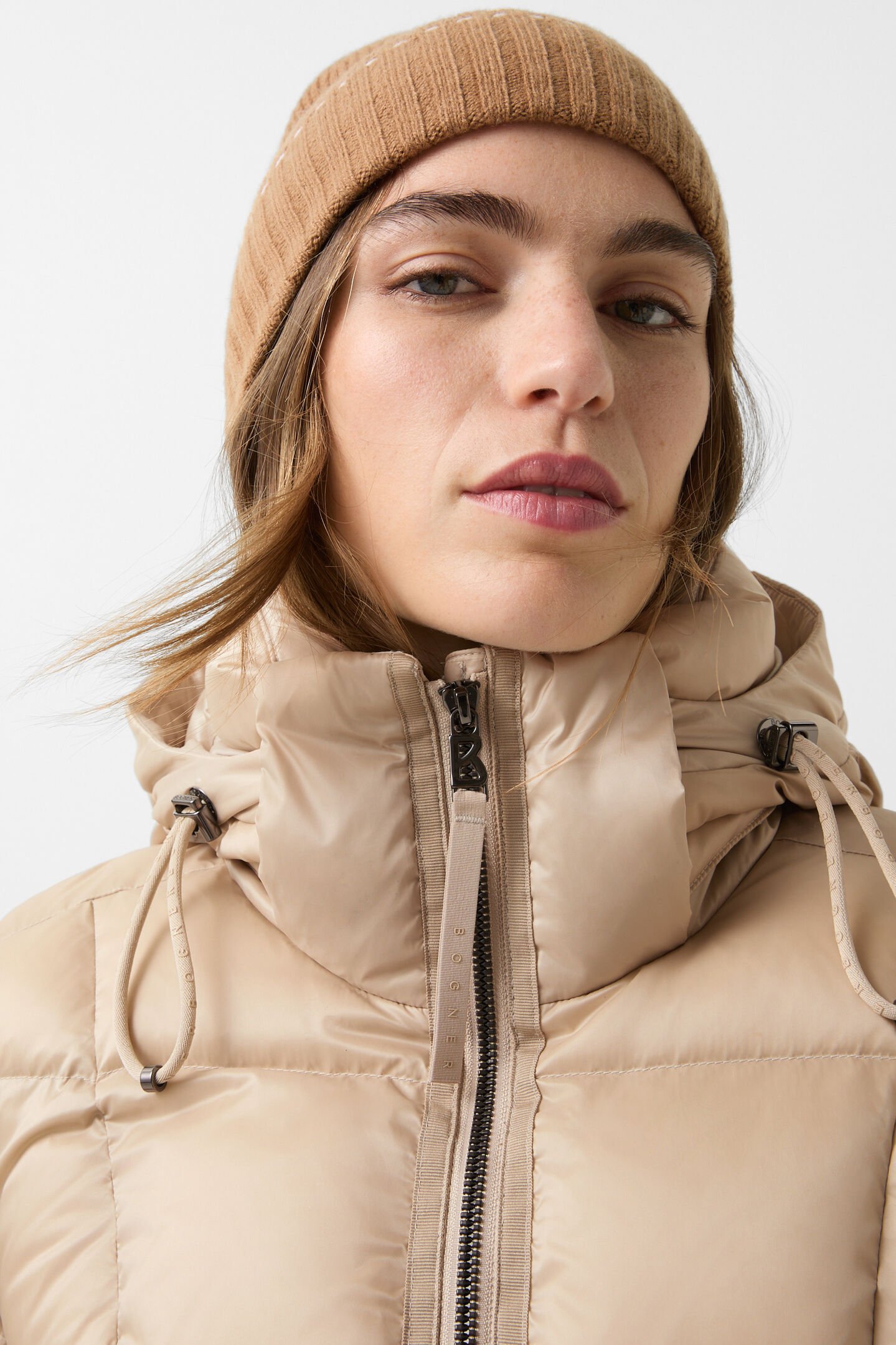 Feline down jacket Beige