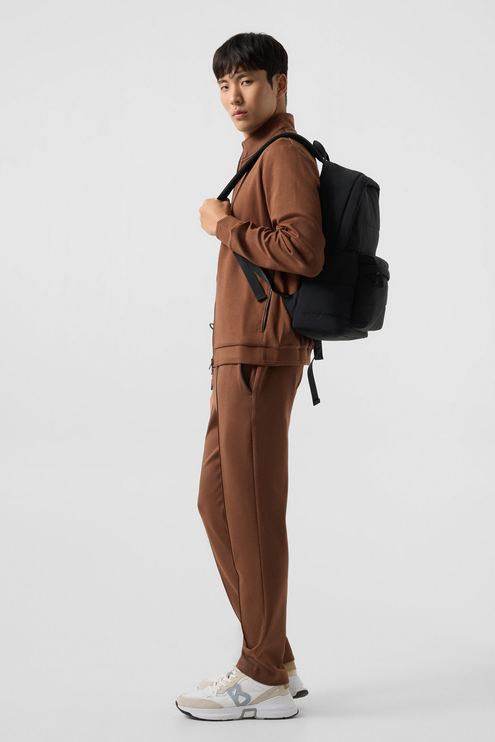 Shawn joggers Brown