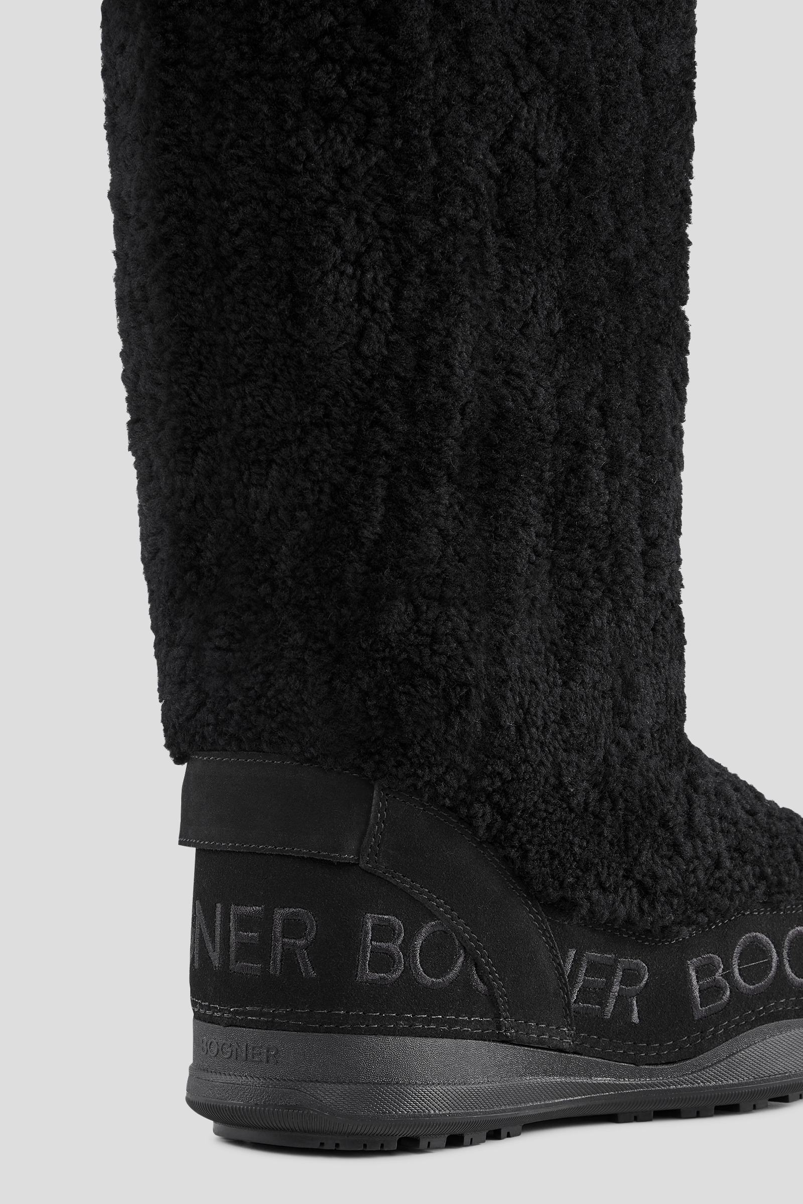Lake Louise Teddy fur boots