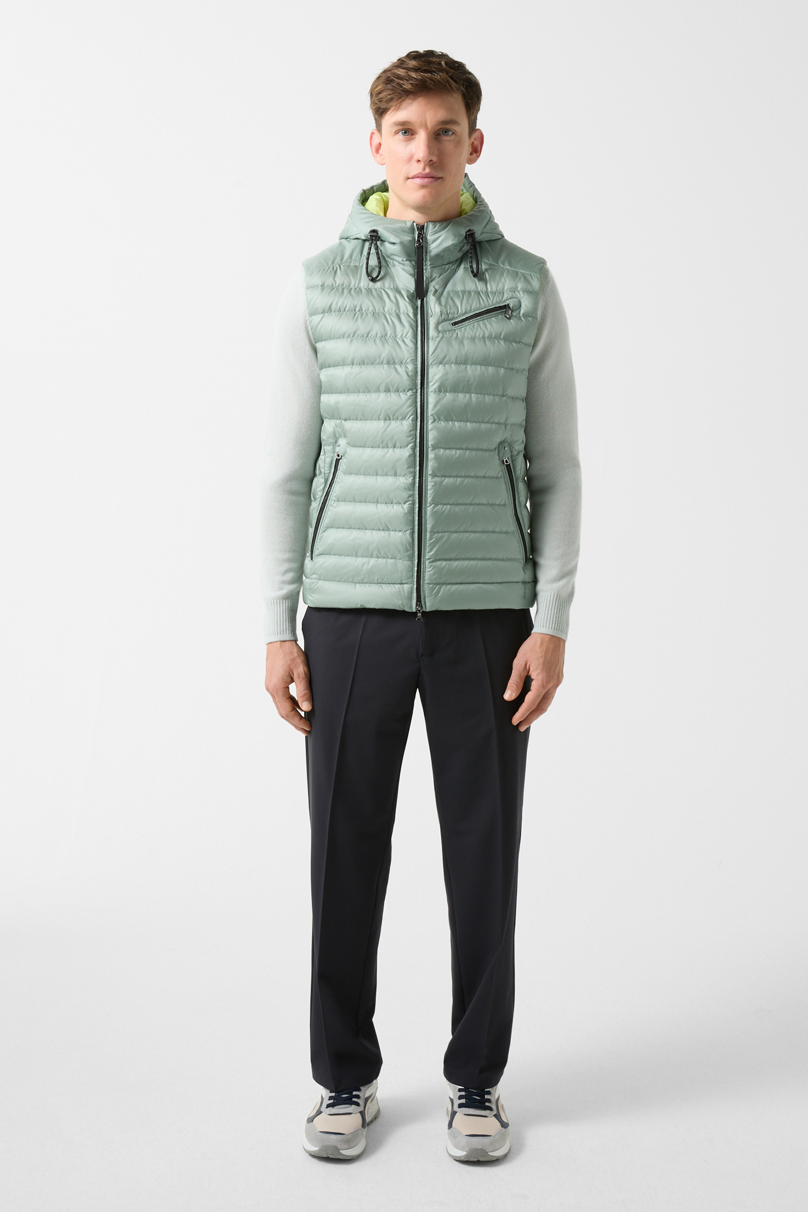 BOGNERのダウンベスト BOGNER Lonne lightweight down vest for Men